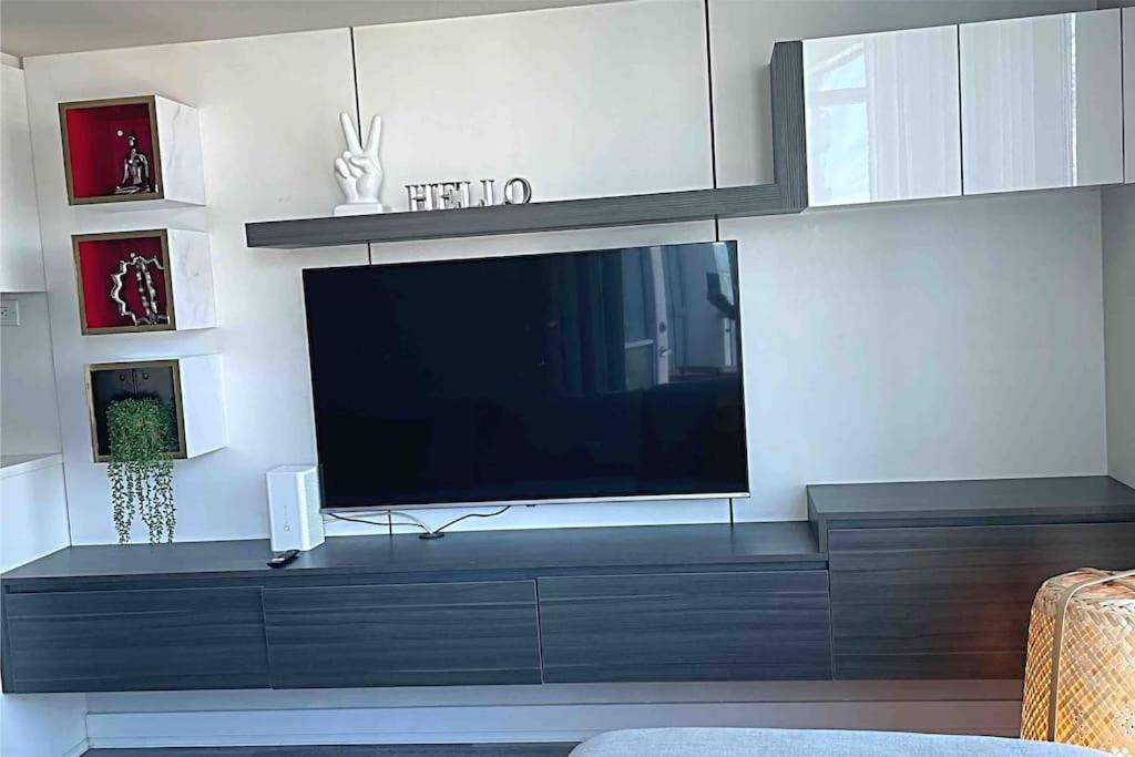 Upscale Downtown Toronto Condos By Cn Tower Esterno foto
